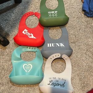 Green and Red Silicone Bibs for Easy Mealtime